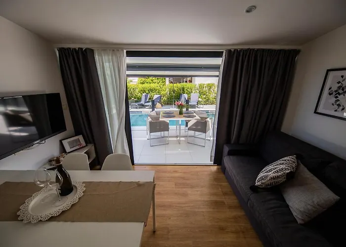 Apartament First