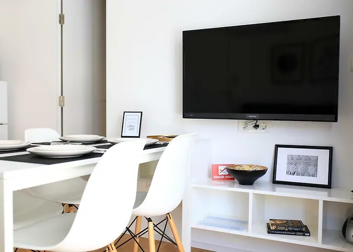 Apartament First *