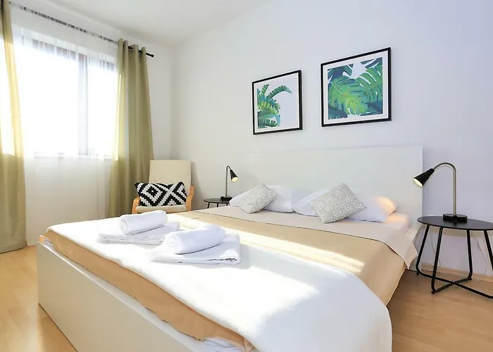 Apartament First